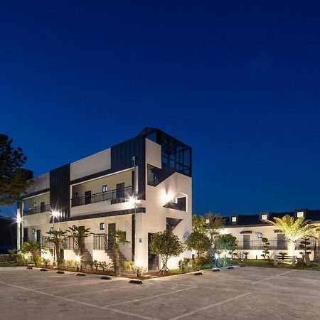 Jeju Abientot Villa Seogwipo Exterior foto