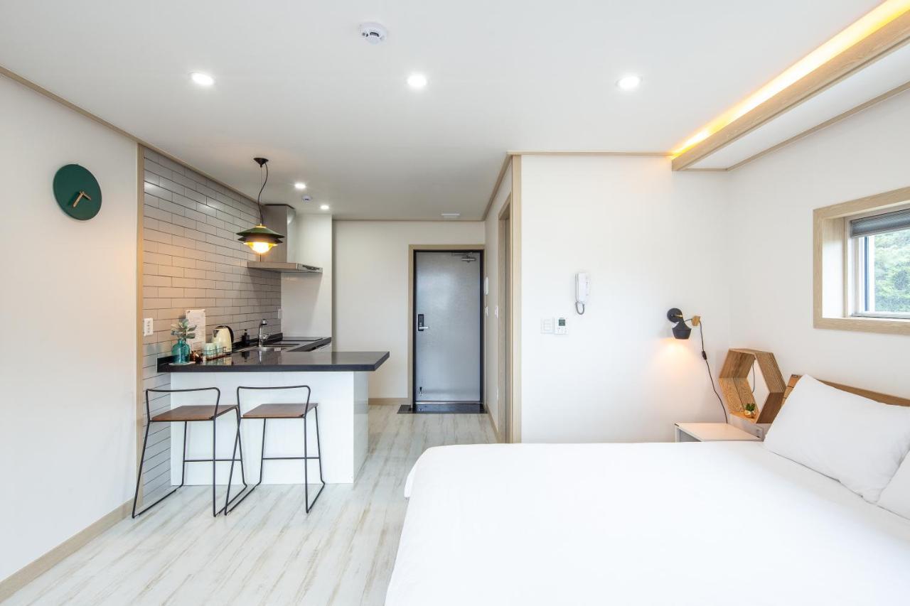 Jeju Abientot Villa Seogwipo Exterior foto