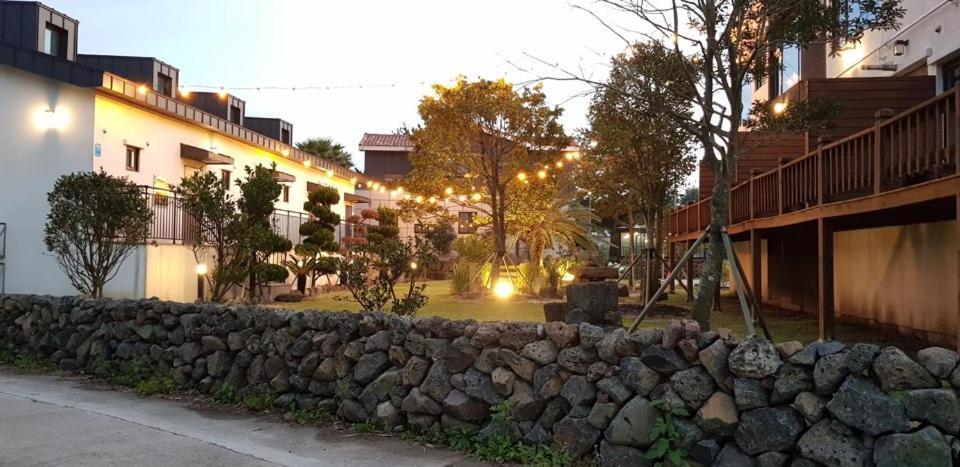 Jeju Abientot Villa Seogwipo Exterior foto