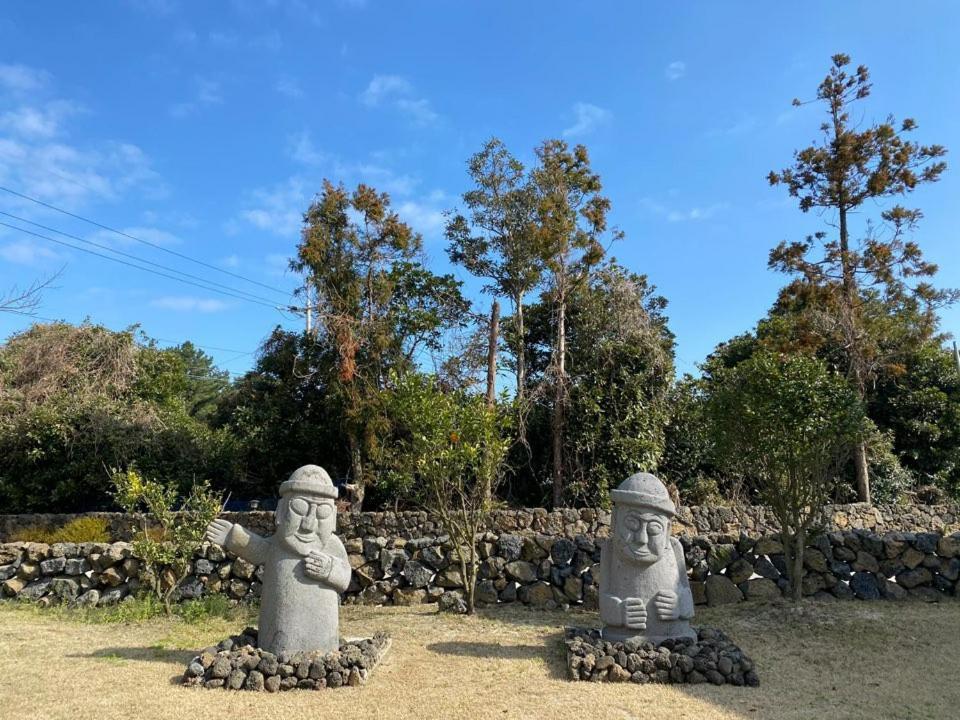 Jeju Abientot Villa Seogwipo Exterior foto